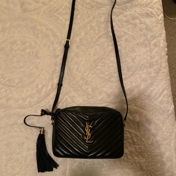 Yves Saint Laurent Handbags - Saint Laurent YSL Lou quilted leather shoulder bag
